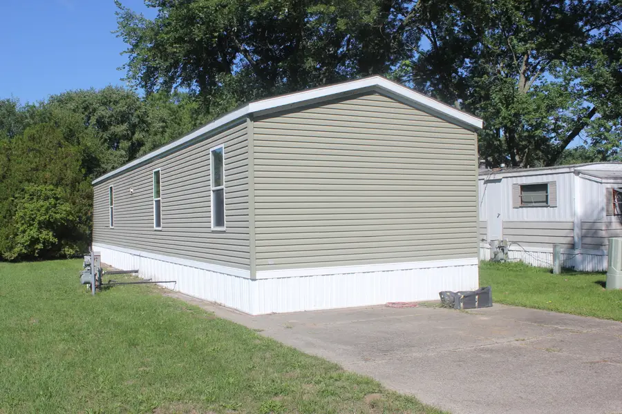 4998 Marlette Avenue SE, Kentwood, MI 49548 - #3