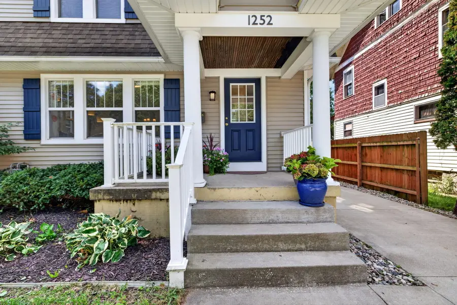1252 SE Sherman Street SE, Grand Rapids, MI 49506 - #3