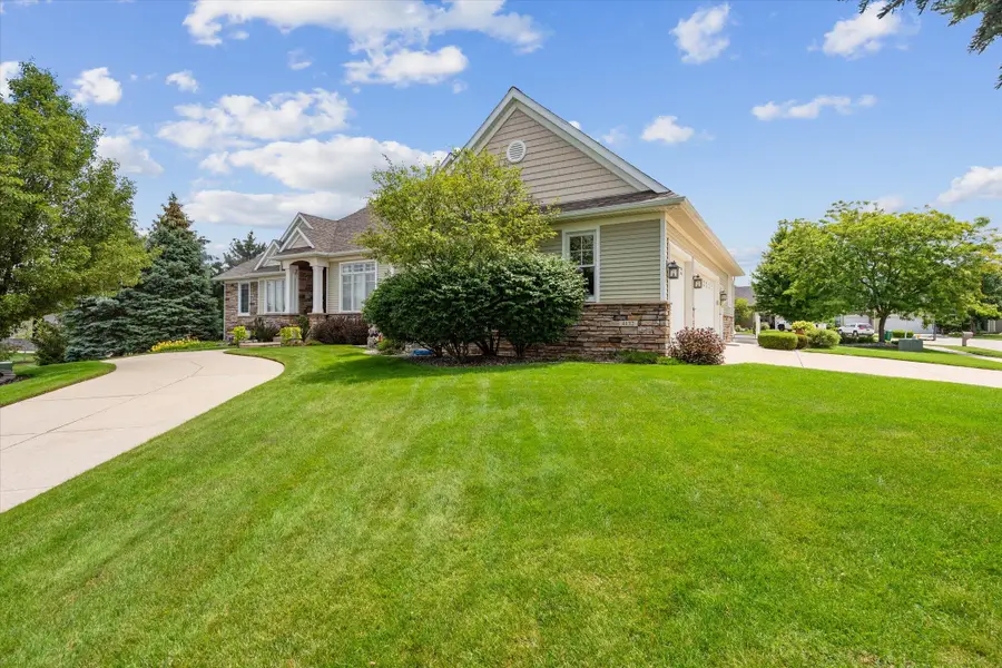 4132 Ayrshire Drive SW, Wyoming, MI 49418 - #3