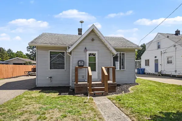 4858 Walton Avenue SW, Wyoming, MI 49548