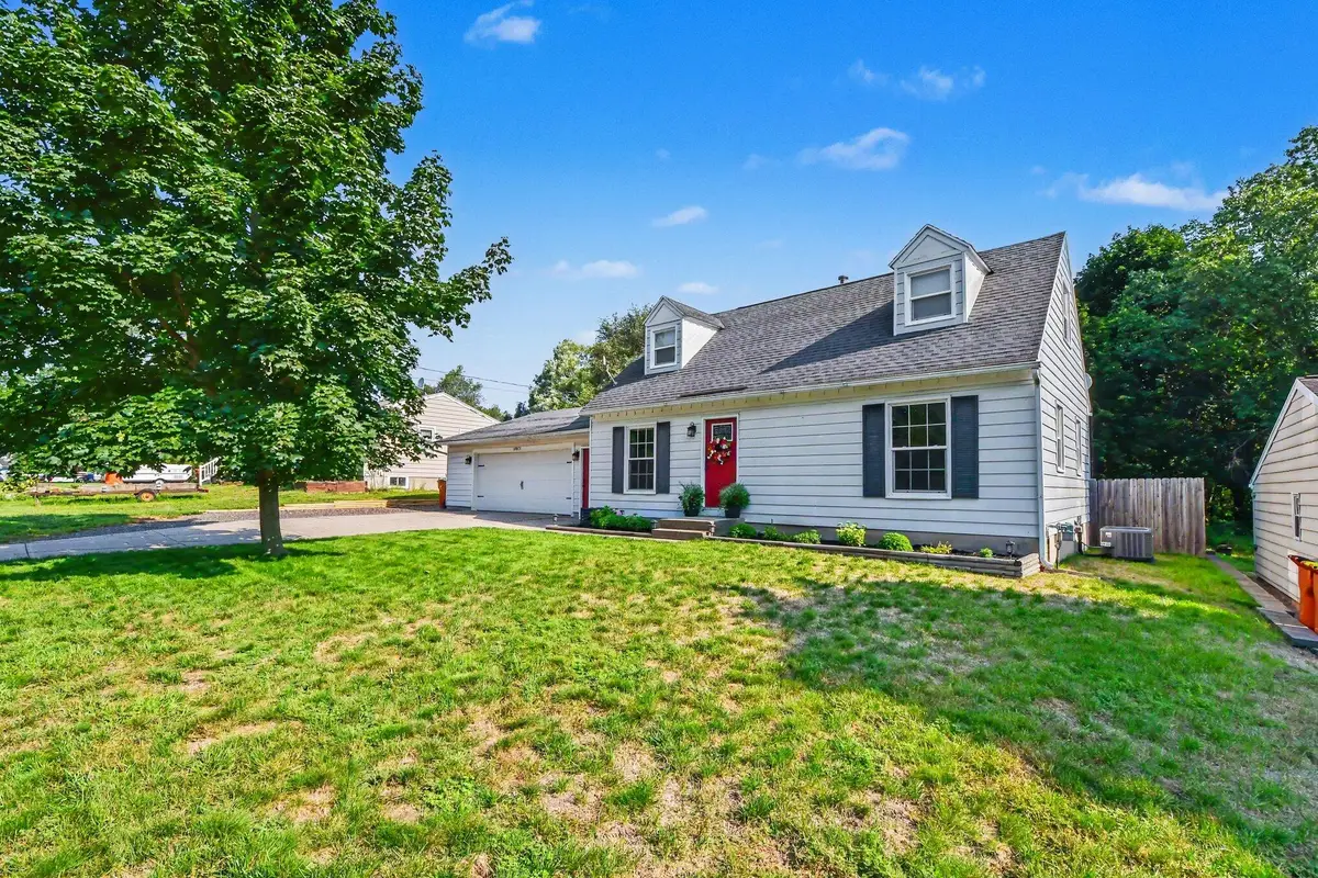 10871 Deerwood Drive SE, Lowell, MI 49331 - #1