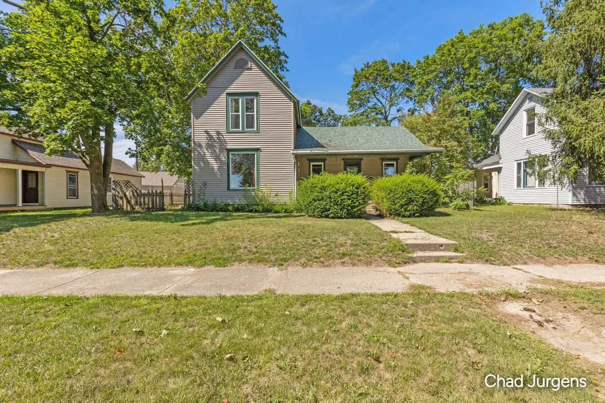 517 N Michigan Avenue, Big Rapids, MI 49307 - #1