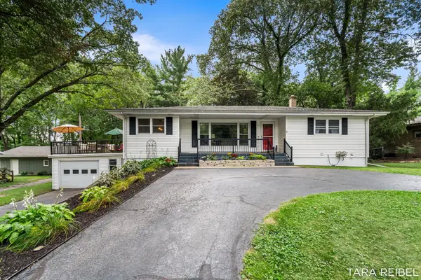 2750 Wildwood Lane, Stevensville, MI 49127