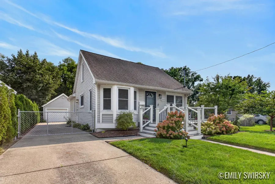 333 W Randolph Street, Lansing, MI 48906 - #2