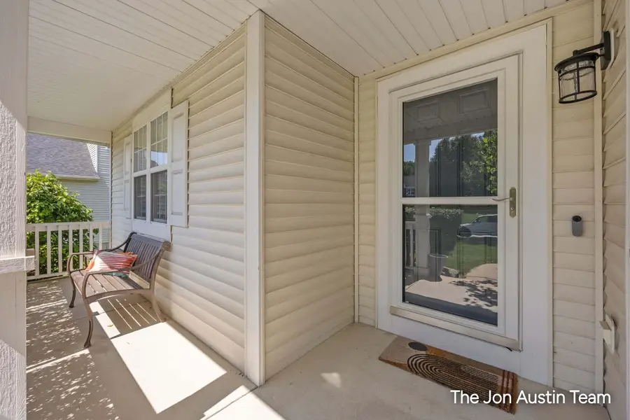 3461 Mason Ridge Drive NE, Grand Rapids, MI 49525 - #3