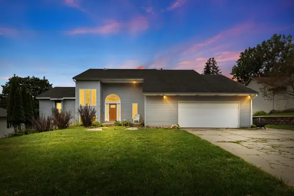 2630 Glencairin Drive NW, GrandRapids, MI 49504