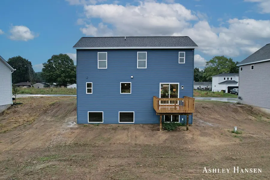 125 Chase NW, Kent City, MI 49330 - #2