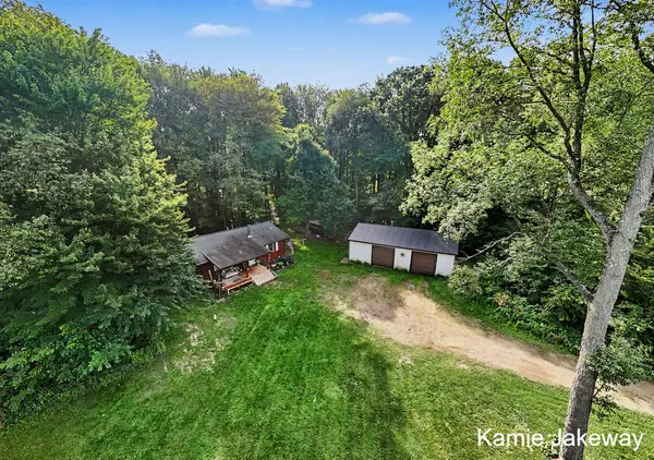 10481 Brown Road, Fenwick, MI 48834