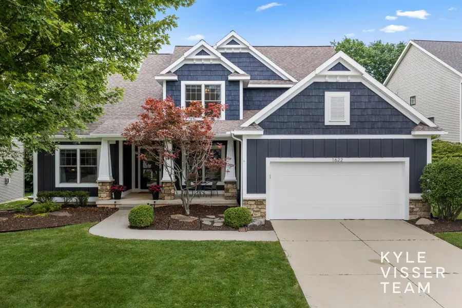 1622 Amberley Court SE, East Grand Rapids, MI 49506 - #2