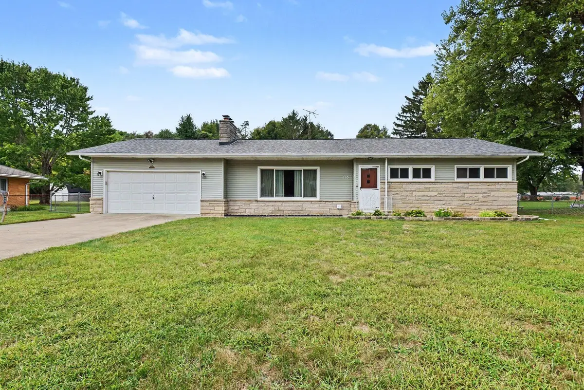 235 Oriole Drive, Level Park Oak Park, MI 49037 - #1