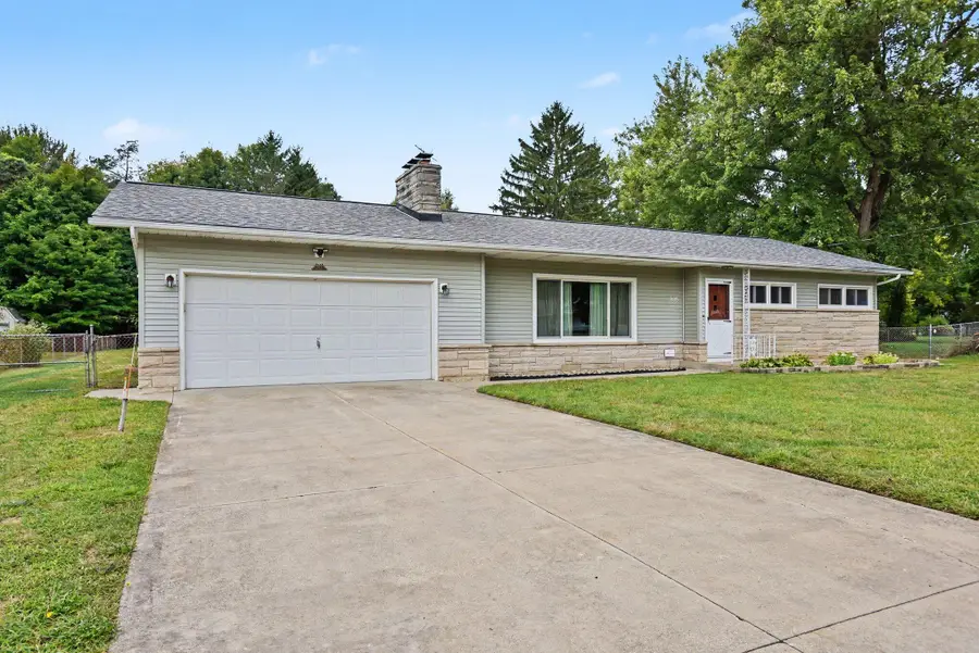 235 Oriole Drive, Level Park Oak Park, MI 49037 - #2