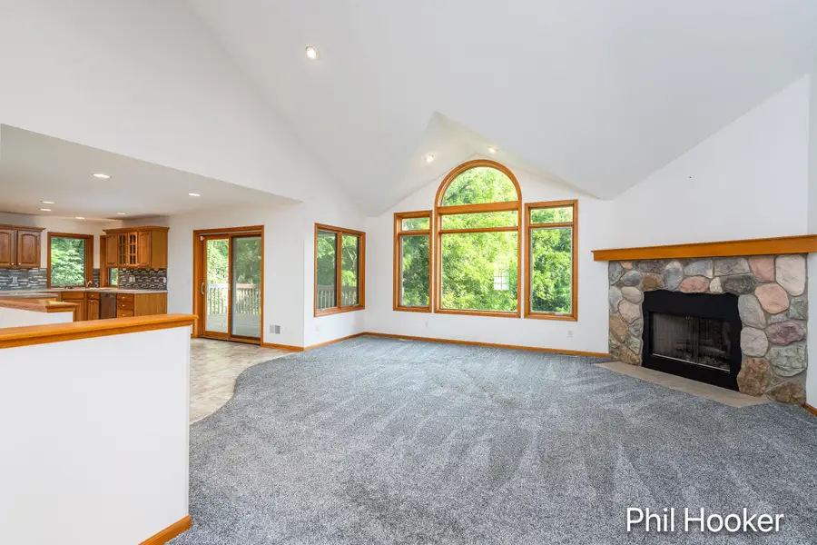 6211 Royalton Drive SE, Caledonia, MI 49316 - #3