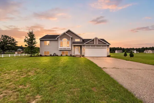 11310 Meadow Wood Circle, Greenville, MI 48838
