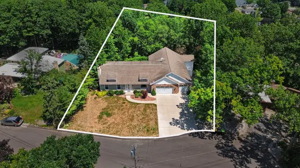 4994 Bluff Drive NE, GrandRapids, MI 49525
