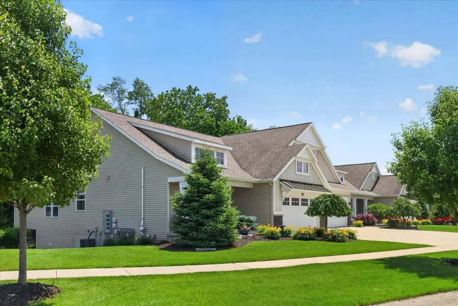 6148 Harmon Green Avenue SW, Grandville, MI 49418 - #2