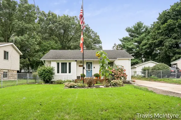717 W Montcalm Street, Greenville, MI 48838