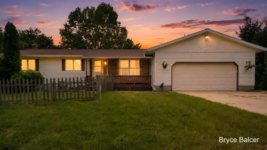 14855 Coalter Avenue NW, Tyrone, MI 49330 - #2