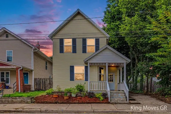 621 Davis Avenue NW, GrandRapids, MI 49504