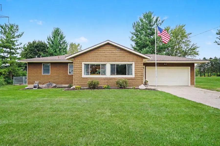 927 Lincoln Street, Tallmadge, MI 49534 - #3