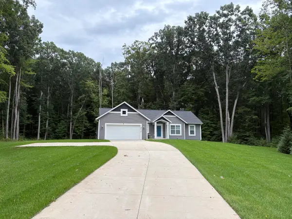 4015 Bullseye Lane, Dorr, MI 49323
