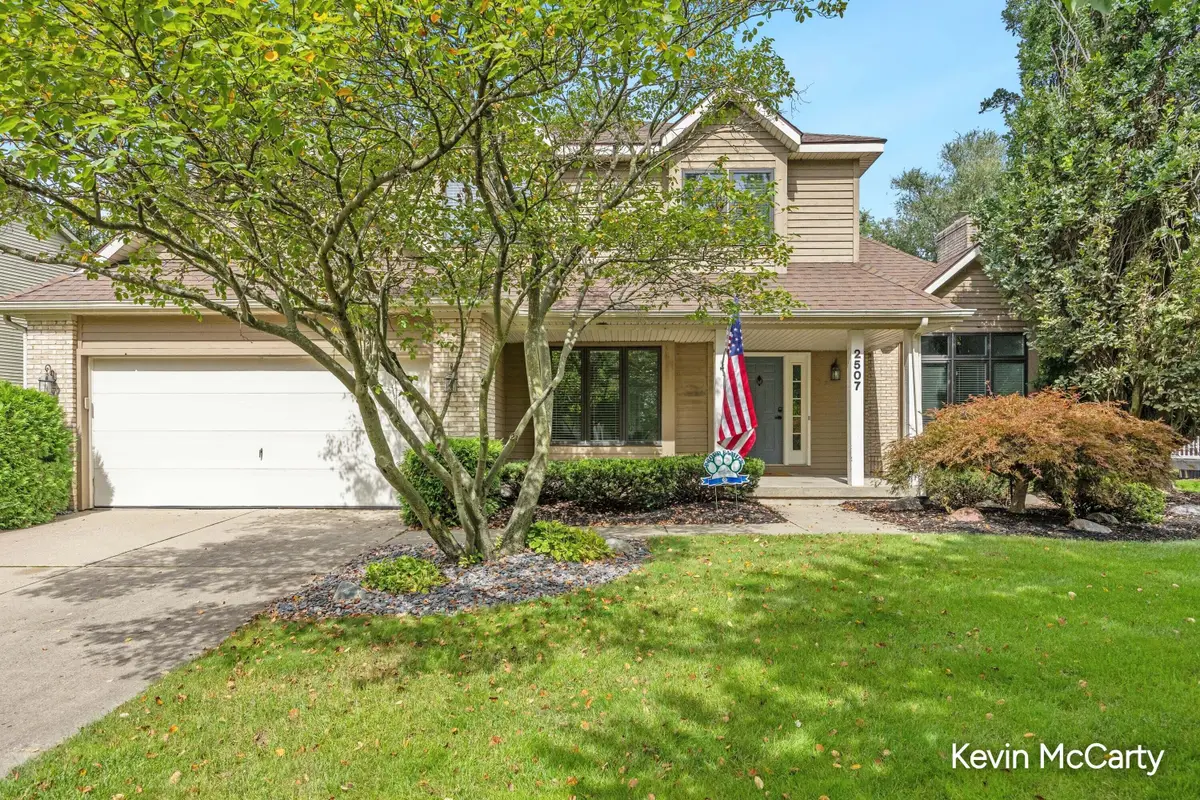 2507 Ridgecroft Avenue SE, Grand Rapids, MI 49546 - #1