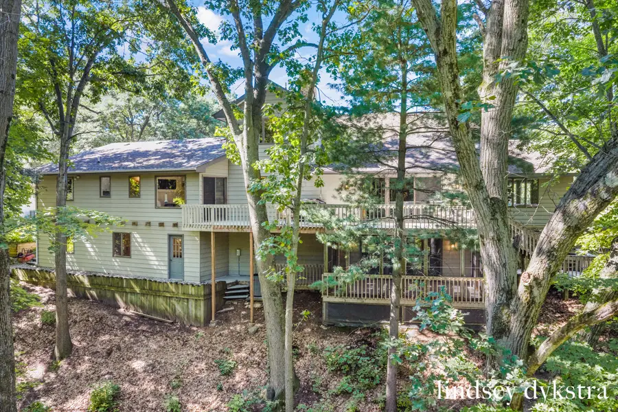 7395 Whispering Ridge Street SE, Grand Rapids, MI 49546 - #2