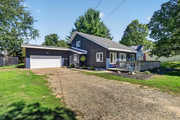 283 E Pine Street NE, CedarSprings, MI 49319
