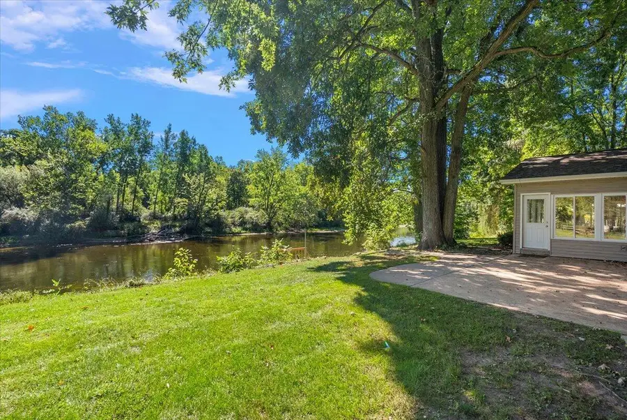 7842 Main Street, Newaygo, MI 49337 - #2