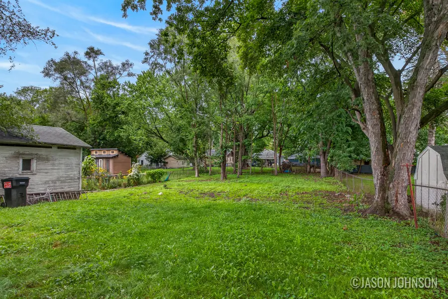 307 Ridgewood Street SE, Grand Rapids, MI 49548 - #3