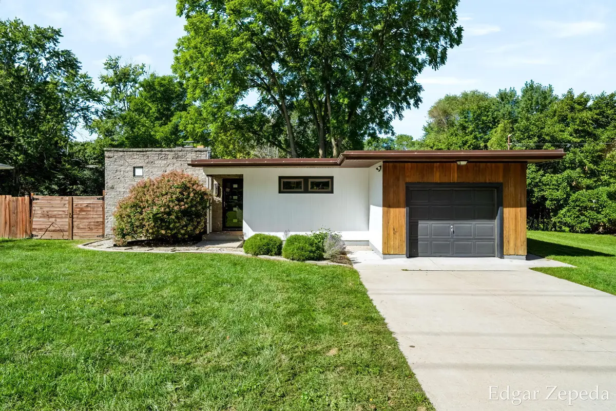3439 Kalamazoo Avenue SE, Grand Rapids, MI 49508 - #1