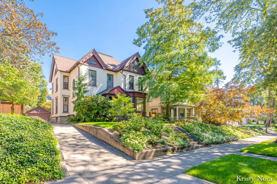 252 Madison Avenue SE, Grand Rapids, MI 49503 - #2