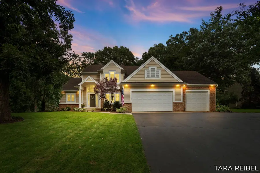 4320 Trail East Drive NE, Ada, MI 49301 - #2