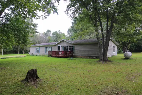 65191 Youngs Prairie Road, Constantine, MI 49042