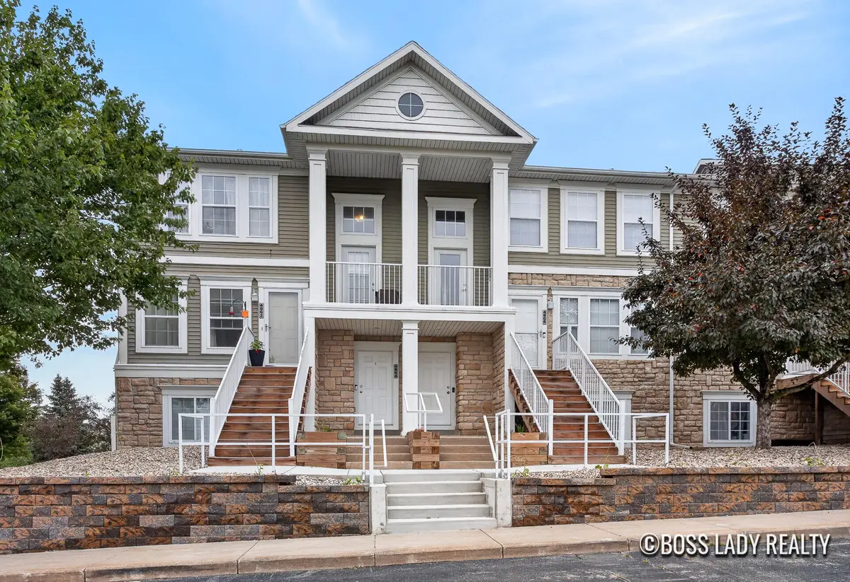 4864 Ausable River Drive SW Building: 2 Unit: 4864, Wyoming, MI 49418 - #1