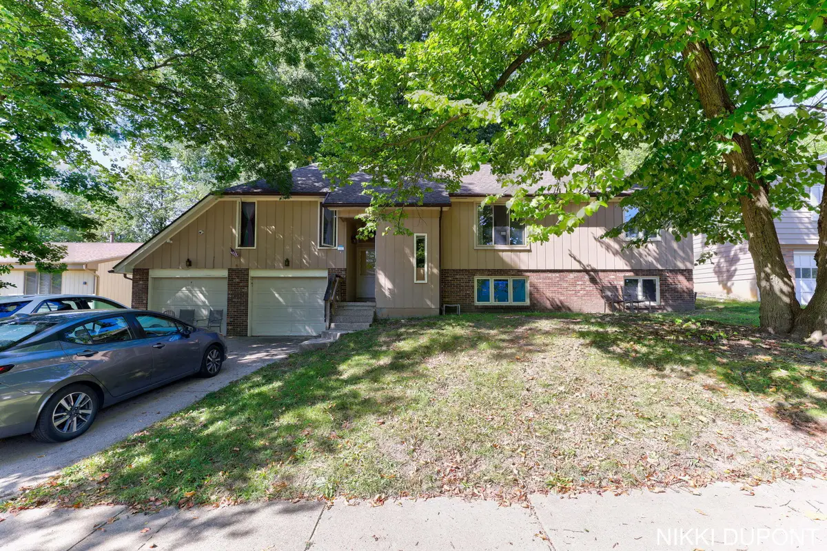 2435-2437 Edgewood Avenue SE, Grand Rapids, MI 49546 - #1