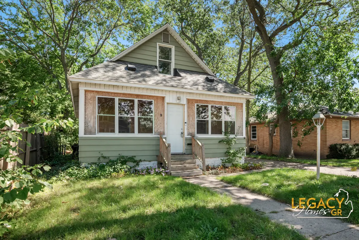 2928 Baker Street, Muskegon Heights, MI 49444 - #1