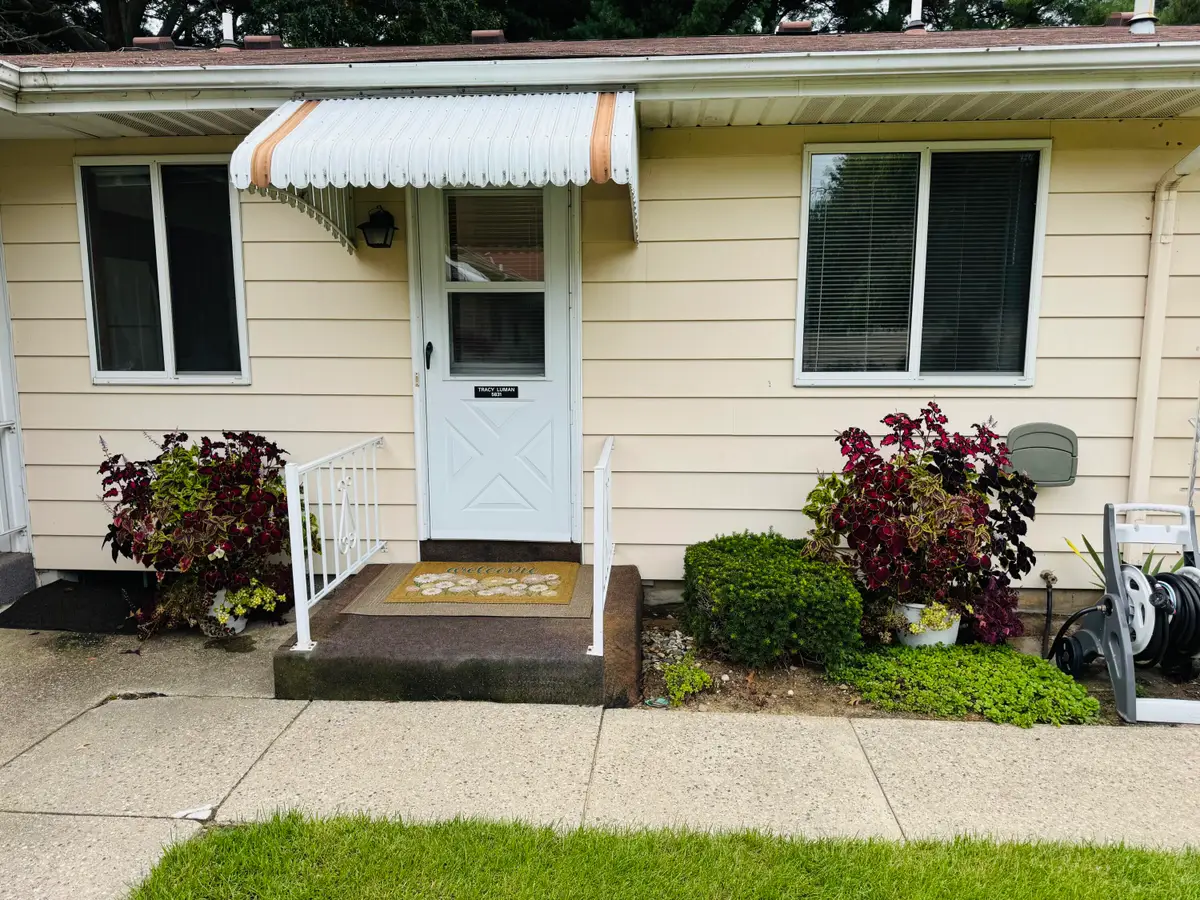 5831 Leisure South Drive SE Building: 21, Kentwood, MI 49548 - #1