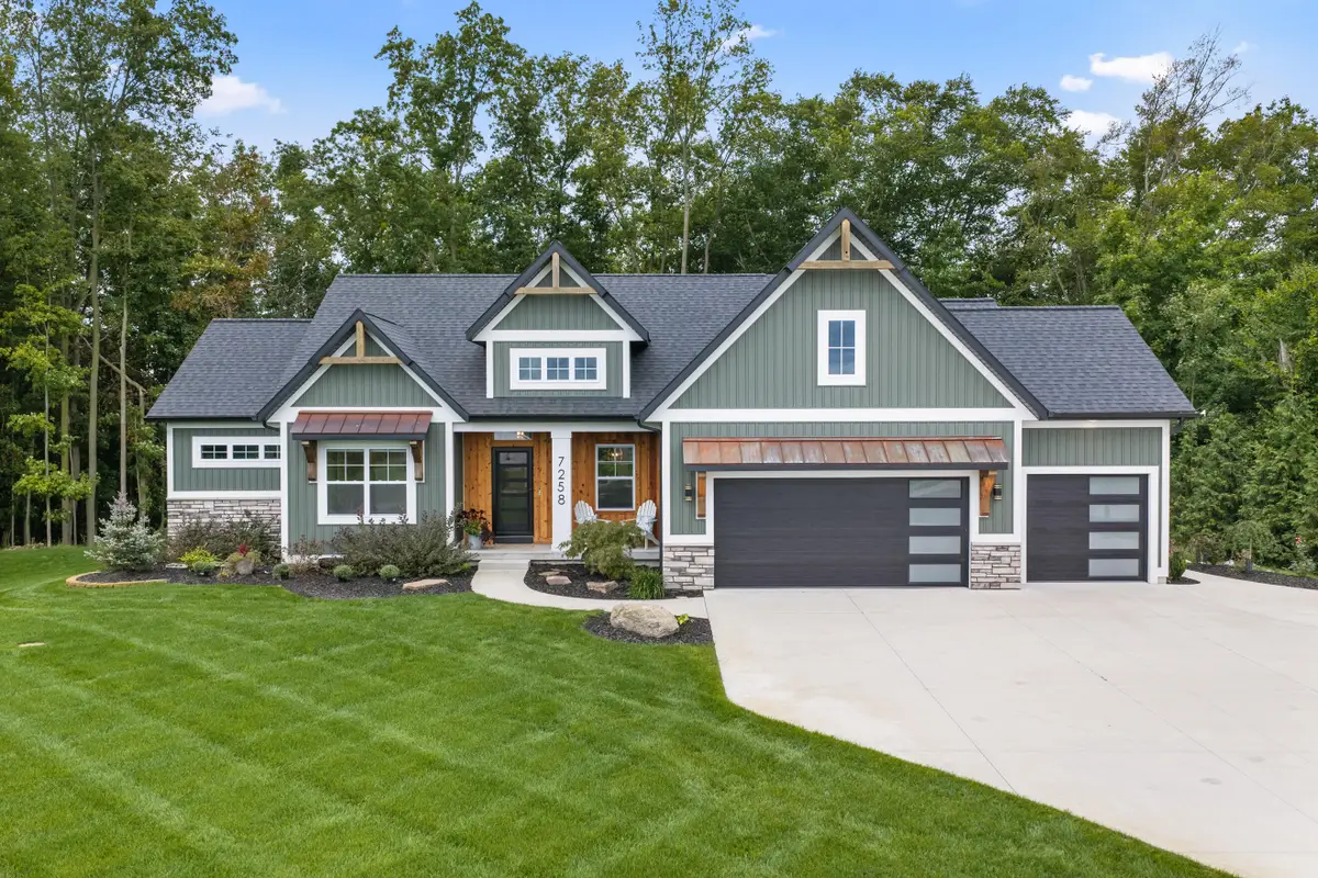 7258 Crossridge Drive SE, Cascade, MI 49512 - #1