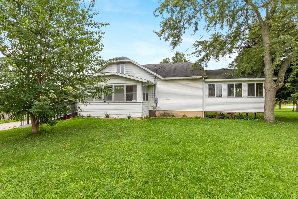 4032 Richmond Street NW, Walker, MI 49534 - #1