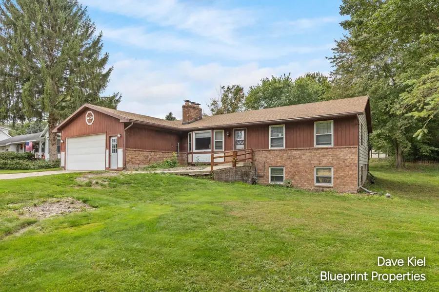 6879 Ivanrest Avenue SW, Byron, MI 49315 - #2