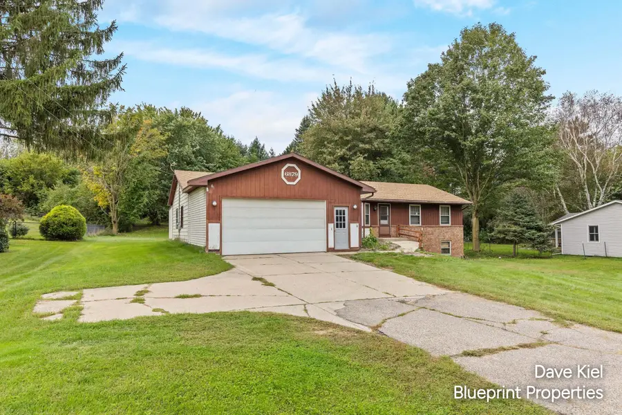 6879 Ivanrest Avenue SW, Byron, MI 49315 - #3