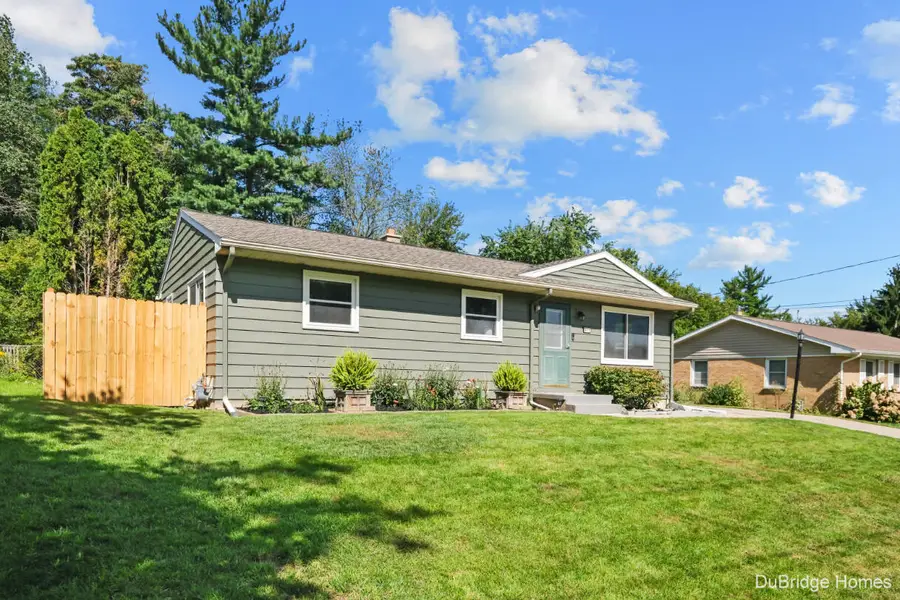 977 Coventry Drive NW, Walker, MI 49544 - #3