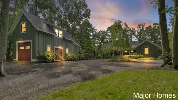 9422 Cottage Park Drive, Greenville, MI 48838