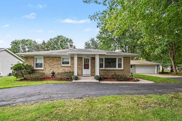 4690 Burlingame Avenue SW, Wyoming, MI 49509