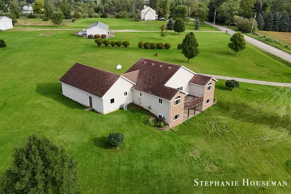 5169 Snow Avenue SE, Ada, MI 49301