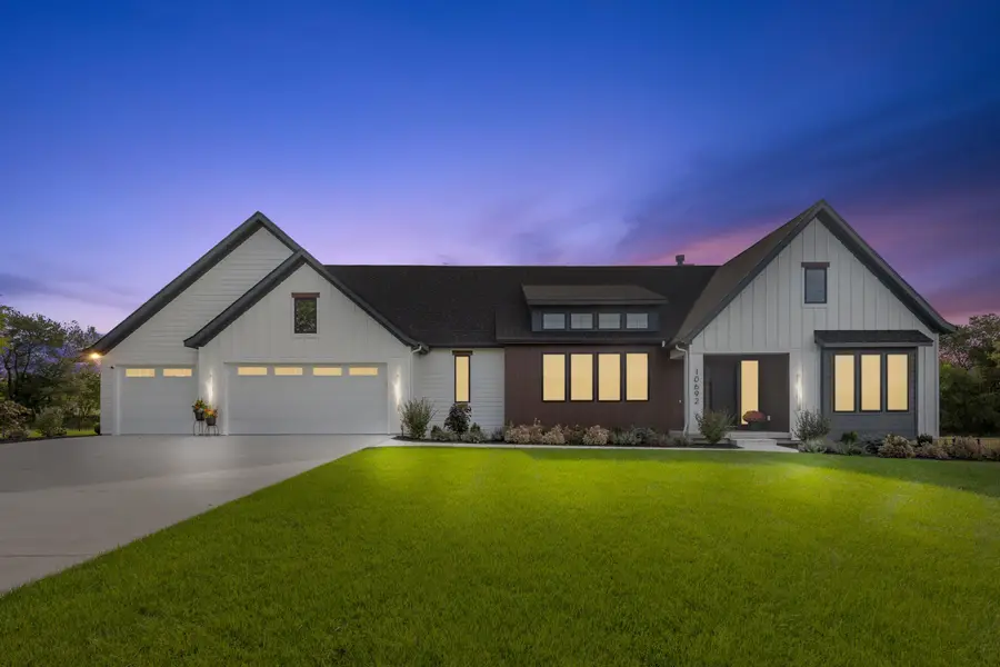 10692 Shaner Avenue NE, Rockford, MI 49341 - #2