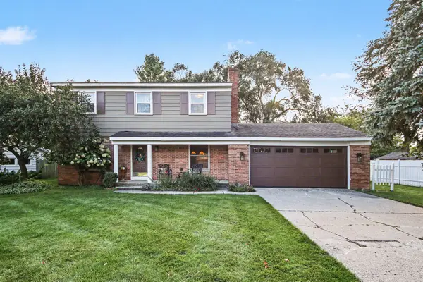1727 Wayside Drive SE, Kentwood, MI 49546