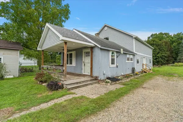 201 E Battle Creek Street, Galesburg, MI 49053