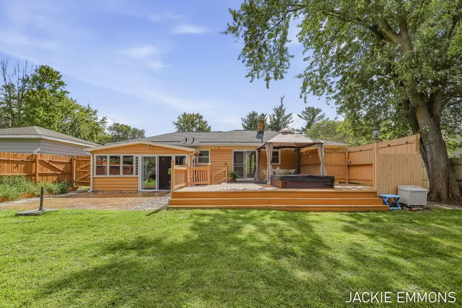 731 66th Street SE, Cutlerville, MI 49548 - #2