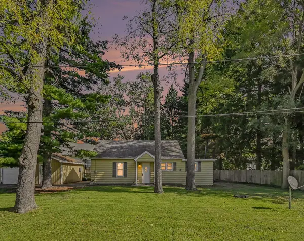 2074 Delhi Street NE, Holt, MI 48842